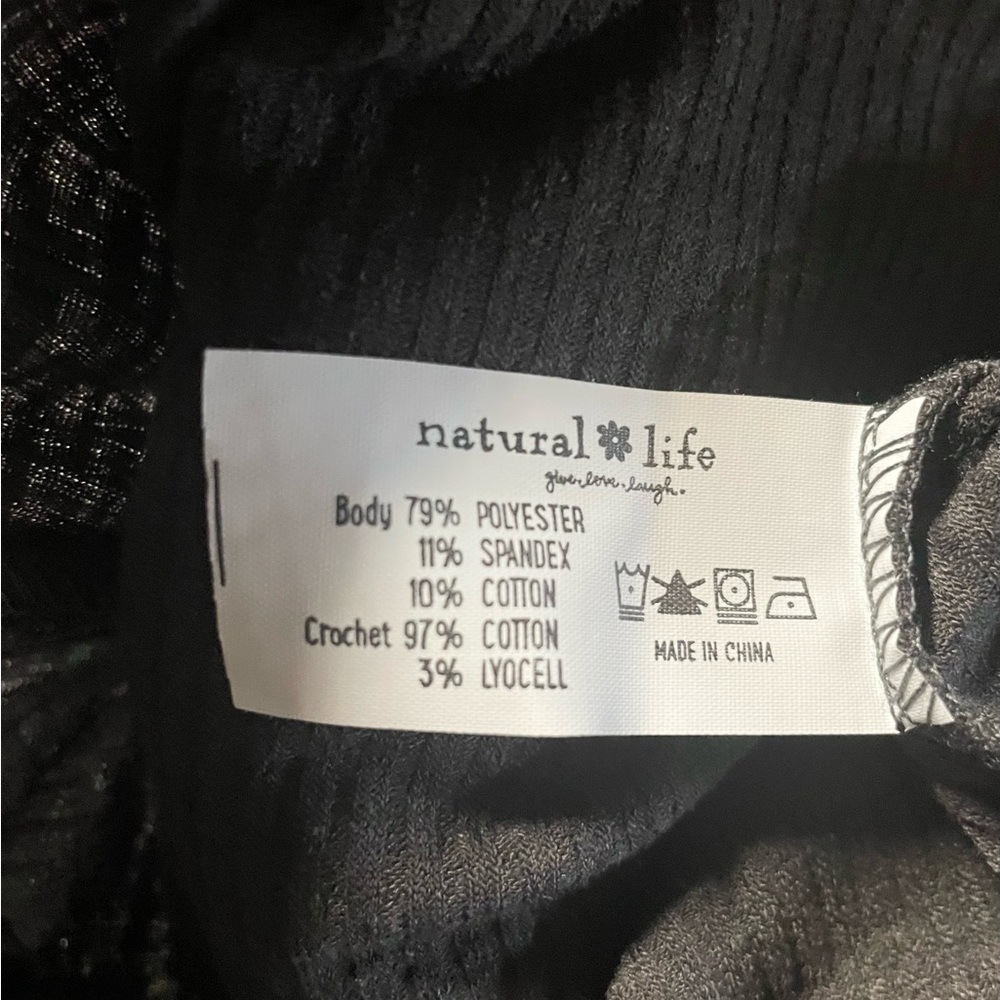 Natural Life Waffle Knit Floral Crochet Top Gray NWT - Picture 9 of 9